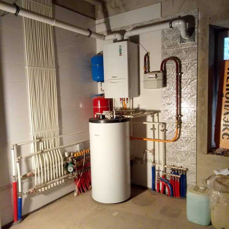 Организация теплоснабжения: коллекторы, радиаторы и тёплый пол