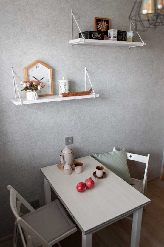 Использование зеркал в декоре стен: визуальное расширение пространства