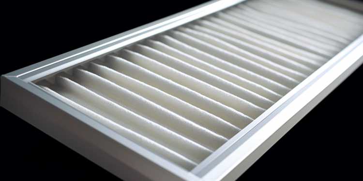 Использование фильтров F-класса критично при эксплуатации систем с рекуперацией тепла, поскольку они защищают теплообменник от загрязнений. Кроме того, эти фильтры применяются перед увлажнителями воздуха, чтобы предотвратить образование бактериальной пленки на элементах оборудования.