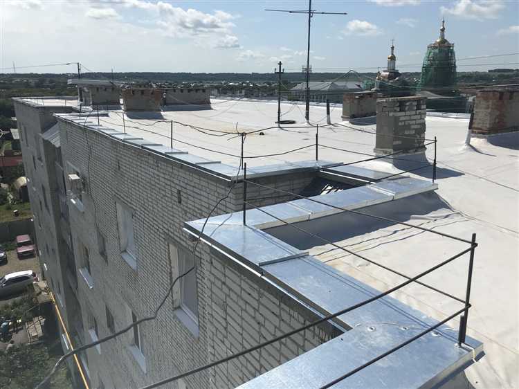 Кто отвечает за обслуживание и доступ к коробке на крыше