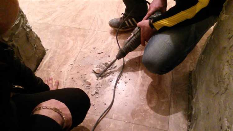 Как определить протечку трубы в стене под плиткой