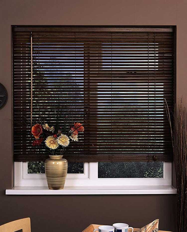 Как выбрать подходящий тип деревянных жалюзи для конкретного окна