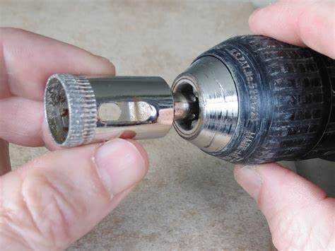 Техника начала сверления без скольжения сверла