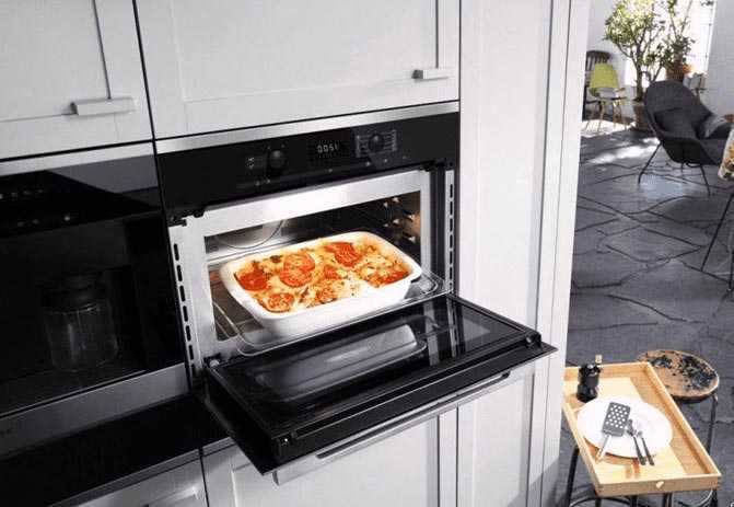 Как выбрать встраиваемую микроволновую печь