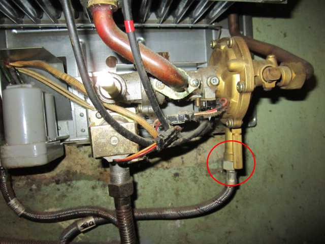 Осмотр микровыключателя и контактов управления розжигом