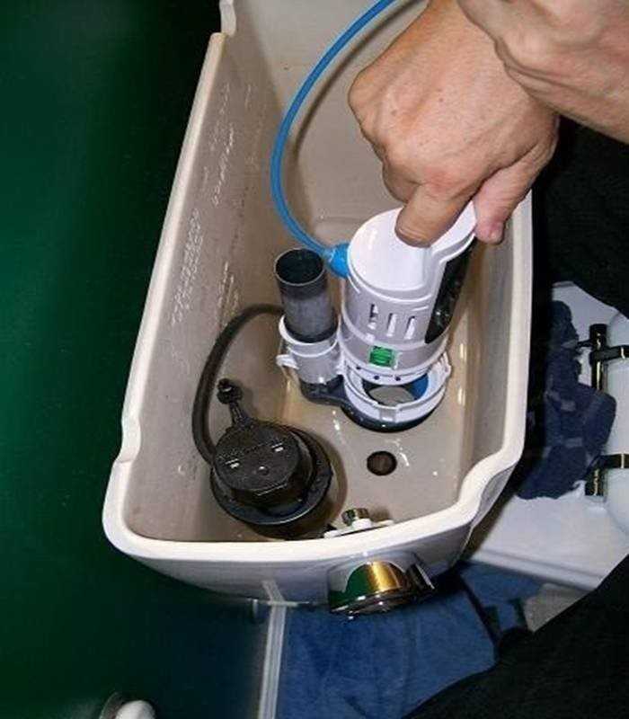 Что делать при появлении бульканья в ванне после смыва