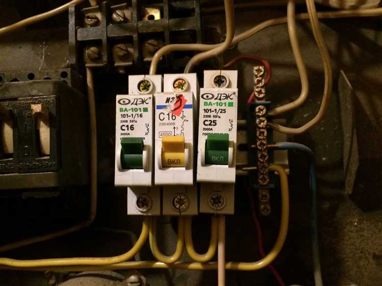 Проверка кабеля питания и розетки на наличие короткого замыкания