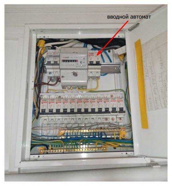 При включении духовки выбивает автомат что делать