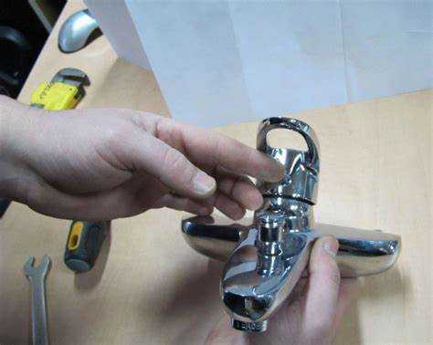 Когда требуется полная замена смесителя