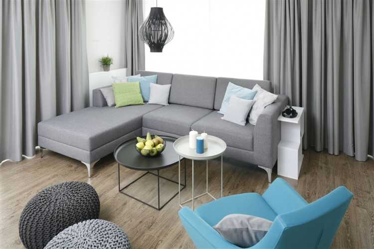 Как выбрать подушки и пледы для серого дивана: конкретные цветовые решения