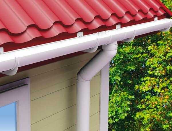 Как выбрать подрядчика по установке водосточной системы по метражу