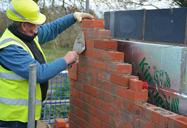 Сравнение стоимости кирпича по регионам России