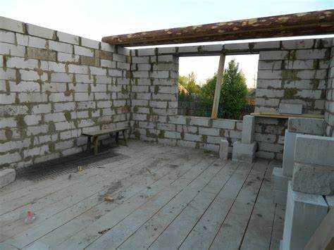 Какие факторы влияют на цену пристройки из пеноблоков