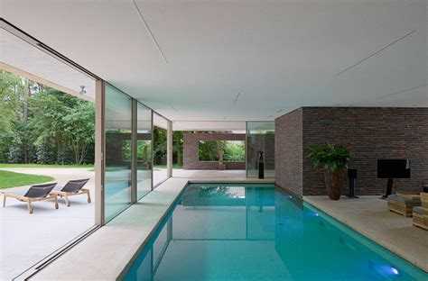 Сколько стоит содержание бассейна в частном доме