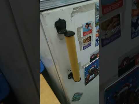 Как определить тип крепления ручки к дверце холодильника