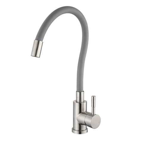 Смеситель из латуни или нержавейки: что выбрать