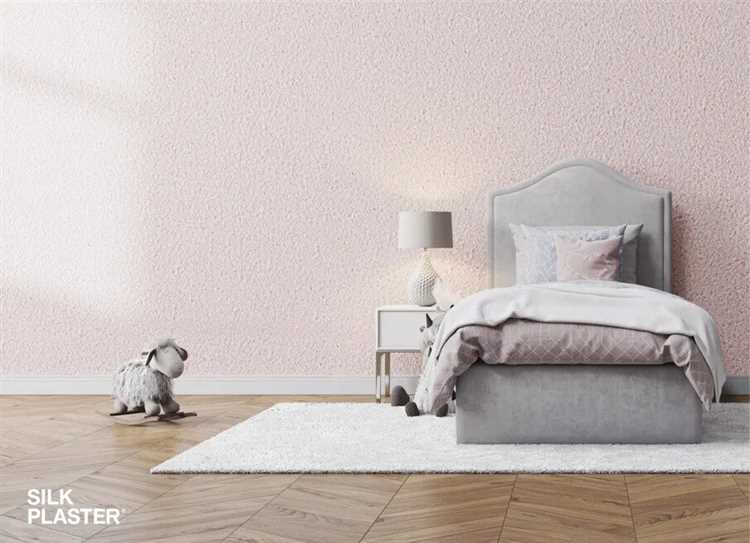 Варианты реставрации поврежденного участка жидких обоев