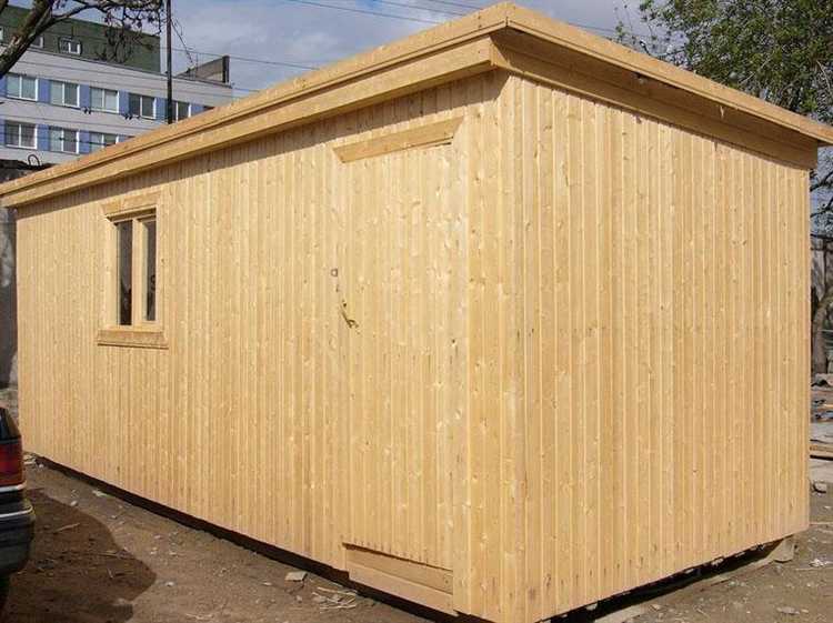 Особенности временного и постоянного использования бытовки на даче