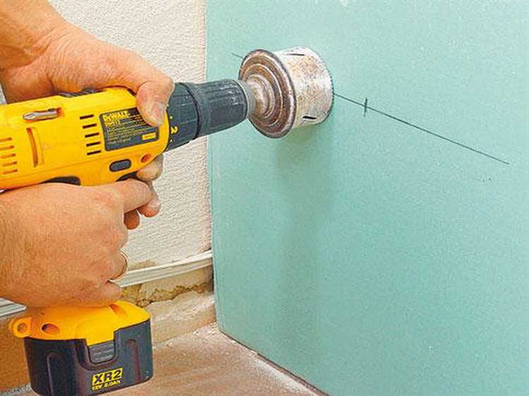 Чем вырезать в бетоне отверстие под розетку Чем вырезать в бетоне отверстие под розетку