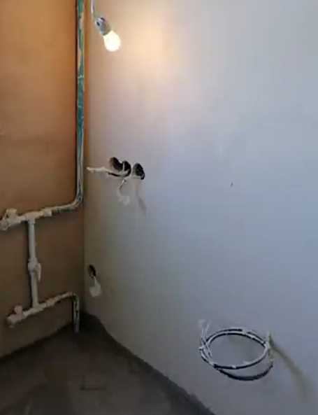 Как определить степень неровности стен в ванной