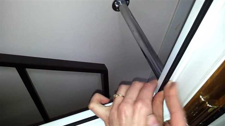 Чем заделать псул снаружи окон