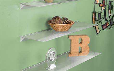 Как установить дюбели и саморезы без перекосов