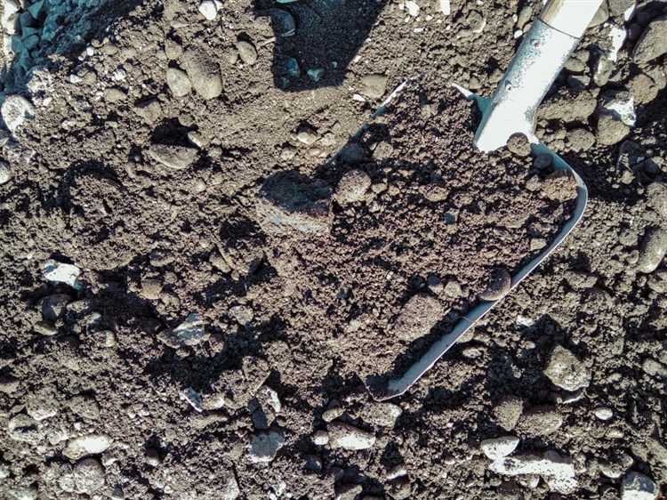 Толщина слоя щебня: от чего зависит и как рассчитать