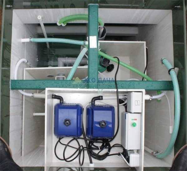 Для чего в септике топас два компрессора