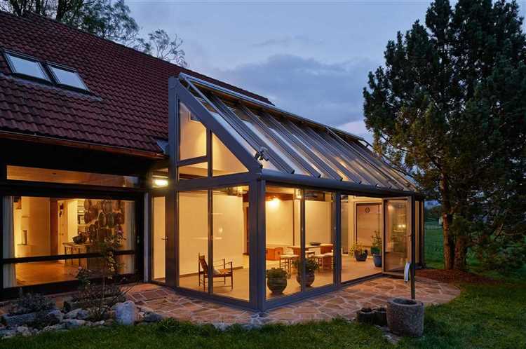 Какие покрытия выбрать для крыши пристройки?