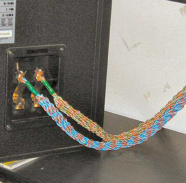 Как правильно обезжирить поверхность черного провода перед покраской