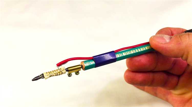 Подготовка корпуса и удаление грифеля из карандаша