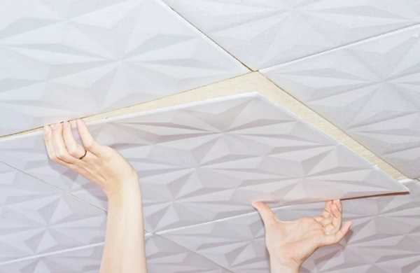 Как клеить потолок из пенопластовых квадратных плиток