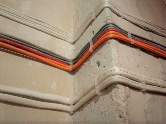 Определение оптимального шага крепления кабель канала