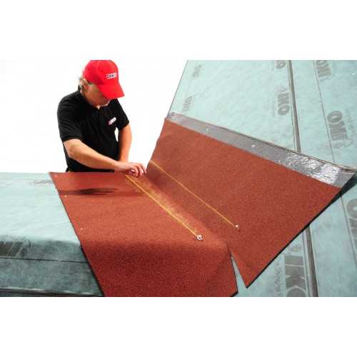 Подготовка основания перед укладкой подкладочного ковра