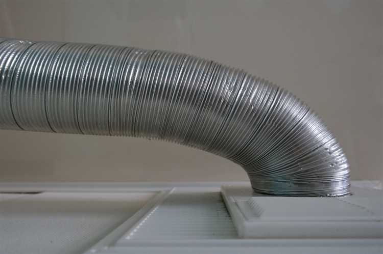 Как закрепить гофру на патрубке вытяжки без зазоров