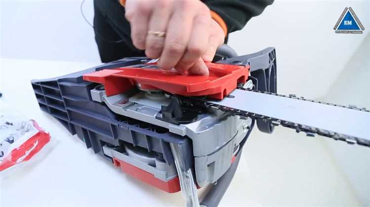 Фиксация крышки и контроль натяжения после запуска