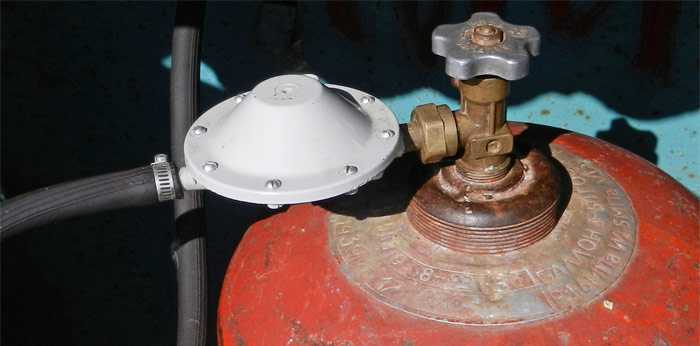 Пошаговая инструкция откручивания редуктора вручную и с инструментом