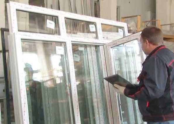 Проверка герметичности стыков и уплотнителей пластикового окна