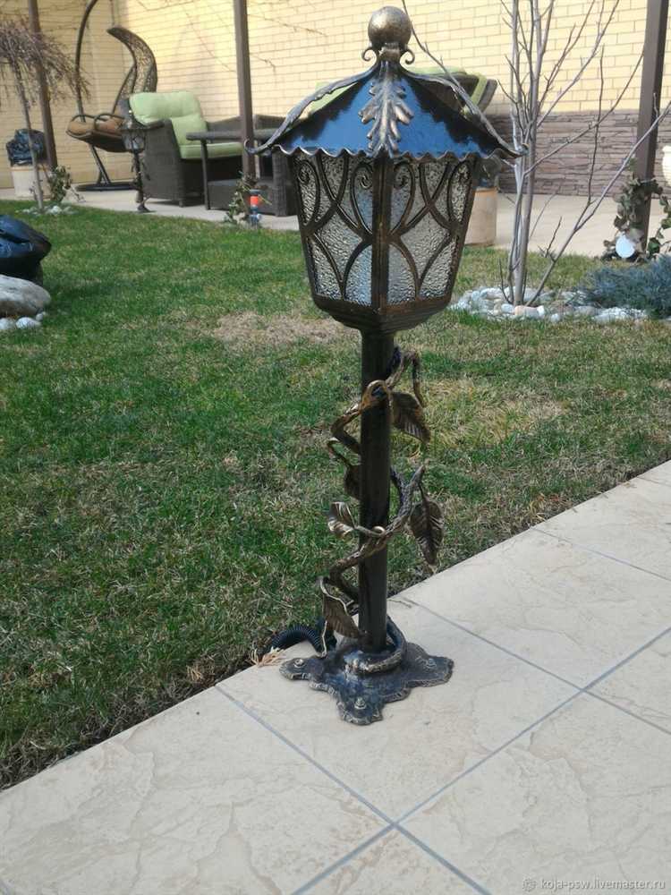 Технология установки столба в землю с учетом грунта