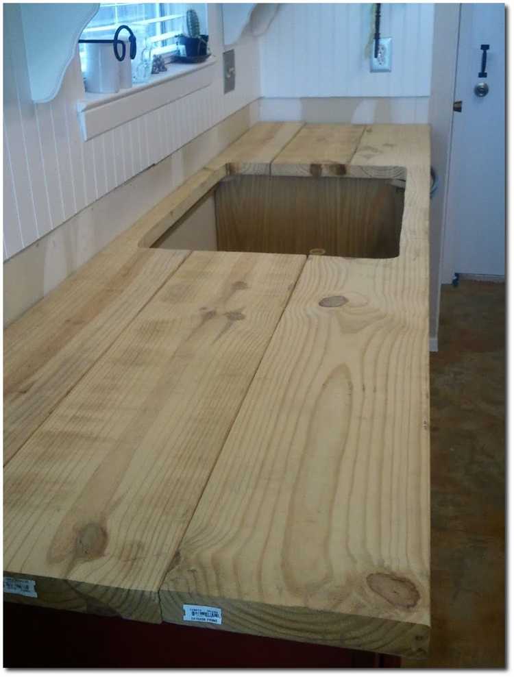 Нанесение пропитки, масла или лака