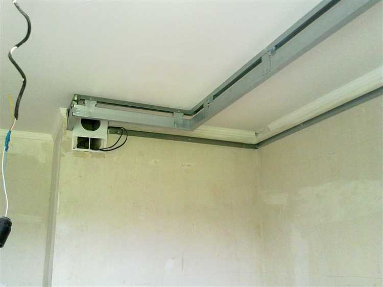 Монтаж воздуховода без повреждения натяжного полотна