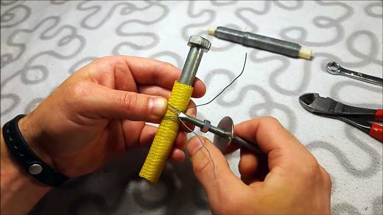 Сборка корпуса хомутателя из металлического профиля или дерева