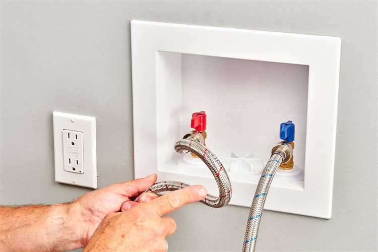 Маскировка шлангов с помощью текстиля или корзин