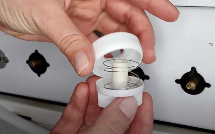 Инструменты, которые понадобятся для снятия ручек