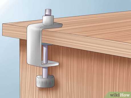 Удаление засохшей гумирки с минимальным риском для шпона