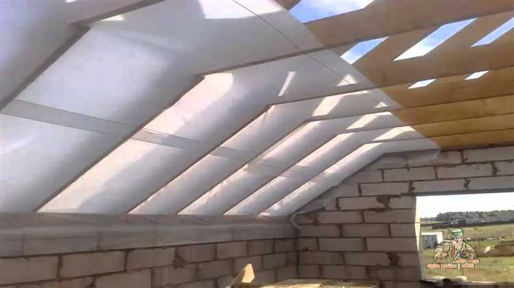 Монтаж пароизоляционной пленки под утеплитель