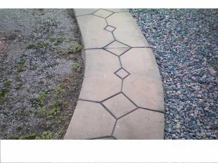 Выбор и нанесение цветных пигментов на бетонную дорожку