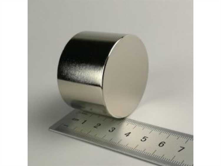 Выравнивание доменов в магните с помощью удара