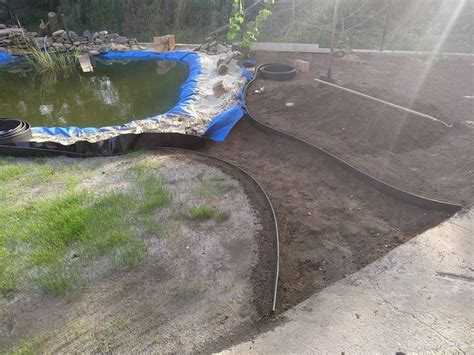 Как установить пластиковый бордюр для клумбы