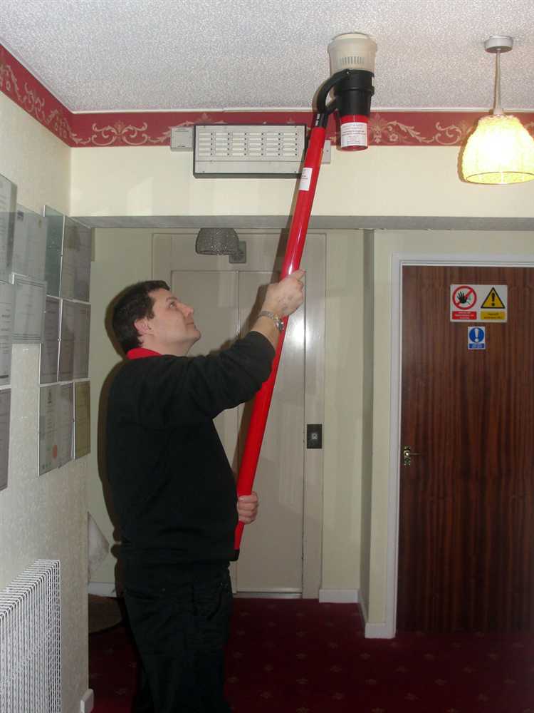 Определение оптимальных мест для установки извещателей в квартире